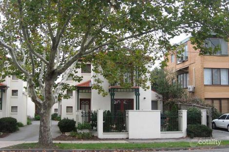 483 St Kilda St, Elwood, VIC 3184