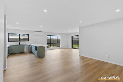 Property photo of 10 Pipi Close Broulee NSW 2537