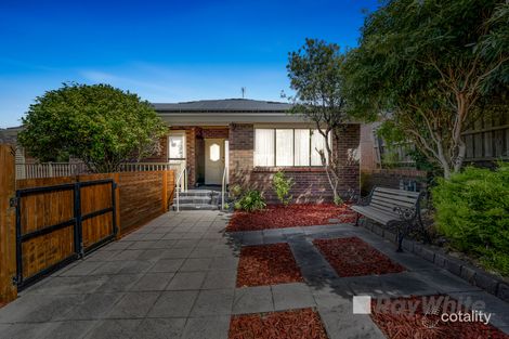 Property photo of 26 John Edgcumbe Way Endeavour Hills VIC 3802
