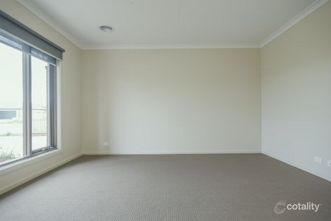 Property photo of 17 Silver Leaf Way Winter Valley VIC 3358