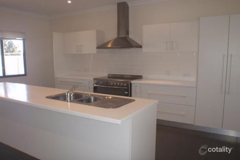 Property photo of 30 Warbler Loop Nickol WA 6714