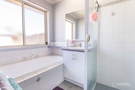 Property photo of 31 Pell Crescent Mooroopna VIC 3629