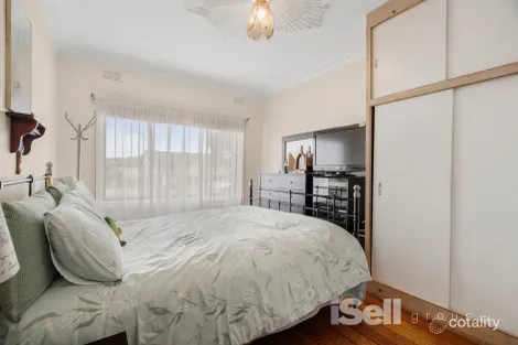 Property photo of 61 Glendale Road Springvale VIC 3171