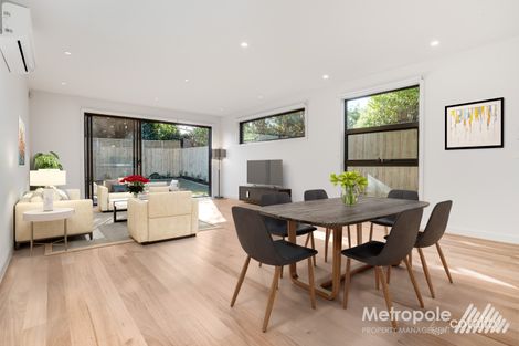 Property photo of 31B Parkmore Road Bentleigh East VIC 3165