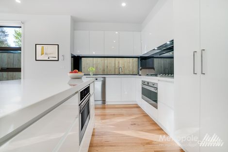 Property photo of 31B Parkmore Road Bentleigh East VIC 3165