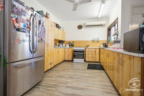 Property photo of 2 Kruger Close Millars Well WA 6714