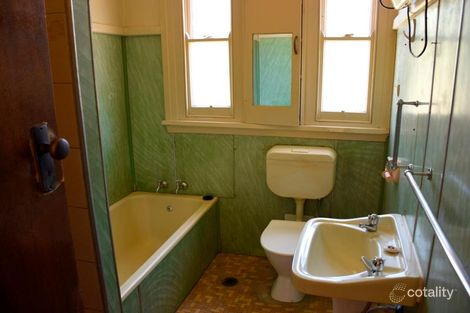 Property photo of 2 Smith Street Forest Hill NSW 2651