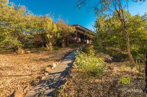 Property photo of 42 Adamson Crescent Wanniassa ACT 2903