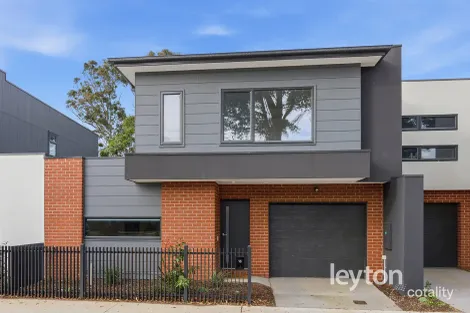 Property photo of 16 Drummond Circuit Springvale South VIC 3172