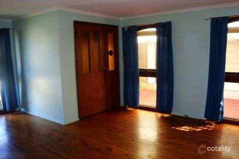 Property photo of 4 Bianca Place Rosemeadow NSW 2560