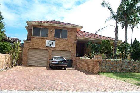 9 Bredgar Way, Marangaroo, WA 6064