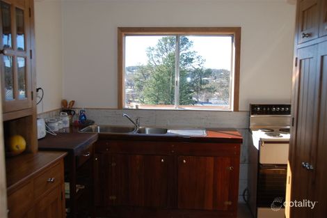 Property photo of 17S Middle Street Walcha NSW 2354