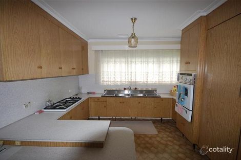 Property photo of 8 Le Gallienne Crescent Mulgrave VIC 3170