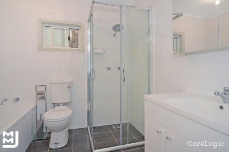 Property photo of 27 Bradman Avenue Warilla NSW 2528