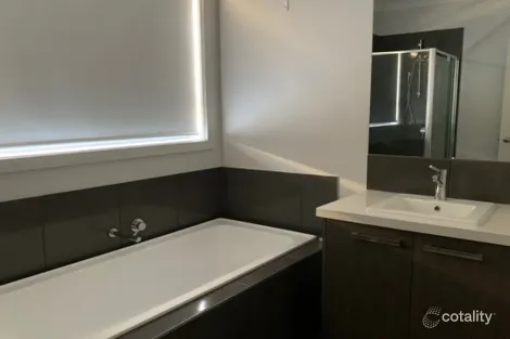 Property photo of 5 Canning Drive Mickleham VIC 3064