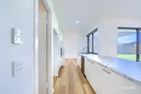 Property photo of 158 Sunbird Chase Parrearra QLD 4575