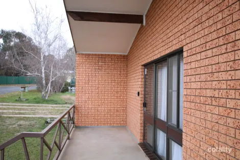 Property photo of 8 Kiparra Drive Berridale NSW 2628