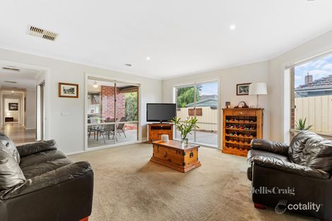 Property photo of 35 Banfield Terrace Greensborough VIC 3088