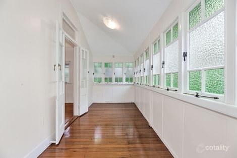 27 Dunsmore St, Kelvin Grove, QLD 4059