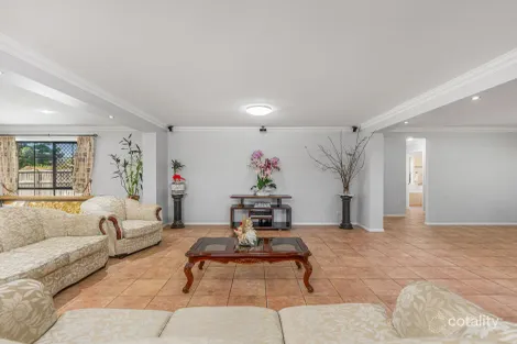 Property photo of 4 Furness Crescent Sinnamon Park QLD 4073