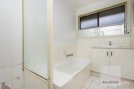 Property photo of 5 Pershore Court Westmeadows VIC 3049