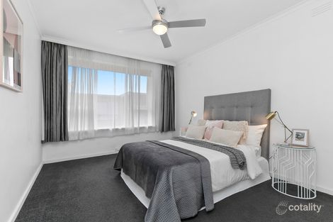 Property photo of 4/3 Rosedale Avenue Glen Huntly VIC 3163