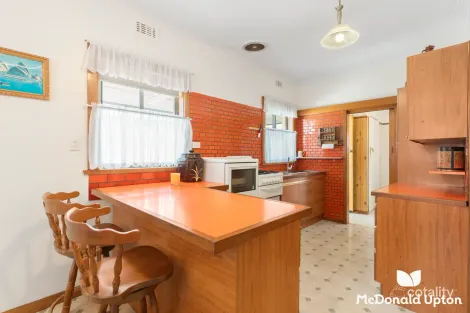 Property photo of 190 Parer Road Airport West VIC 3042