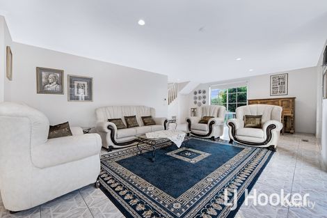 Property photo of 16 Lachlan Drive Endeavour Hills VIC 3802