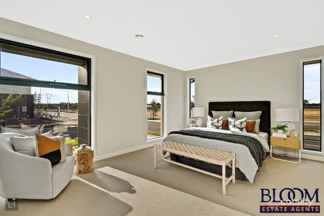 Property photo of 11 Montmarte Drive Truganina VIC 3029