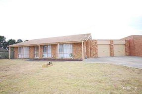 88 Lawless Dr, Cranbourne North, VIC 3977