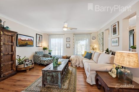 Property photo of 1 Tenax Walk Manor Lakes VIC 3024