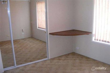 Property photo of 8 Zappia Place Edensor Park NSW 2176