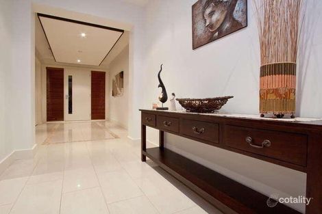 Property photo of 5 River Gum Place Sandhurst VIC 3977