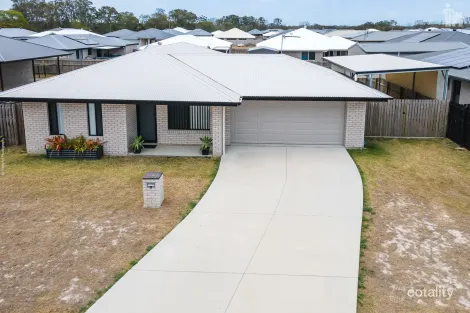 9 SAILAWAY CCT, ELI WATERS, QLD 4655