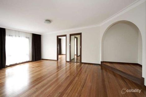 Property photo of 83 Dunvegan Crescent Macleod VIC 3085