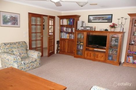 Property photo of 12 Sasha Court Werribee VIC 3030