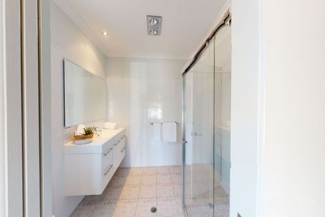 Property photo of 1/40 Bayview Street Runaway Bay QLD 4216