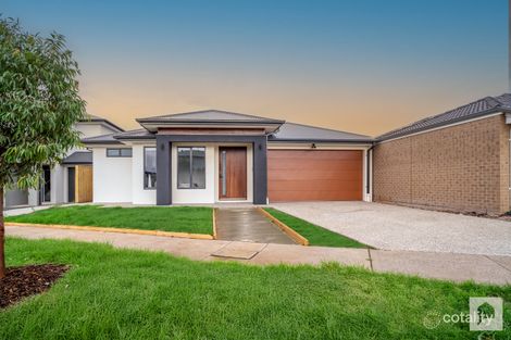 5 Hampshire Ave, Rockbank, VIC 3335