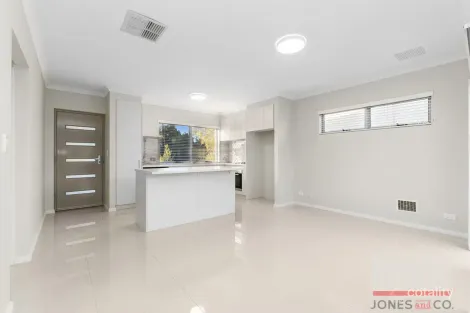 Property photo of 129 Bordeaux Lane Ellenbrook WA 6069