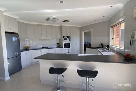 Property photo of 8 Lewis Crescent Finley NSW 2713