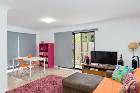 Property photo of 2/19 Malcolm Street Hawthorne QLD 4171