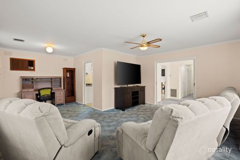 Property photo of 15 Margaret Street Berwick VIC 3806