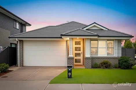 18 Menzies Ave, Hope Valley, SA 5090