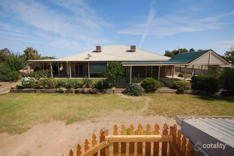 16 Pederick Ct, Lewiston, SA 5501