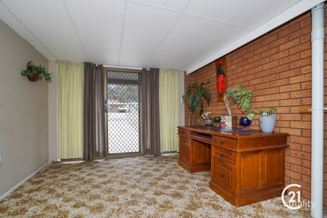 64 Yeramba Rd, Summerland Point, NSW 2259