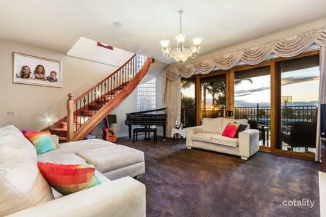 Property photo of 8 Royal Crescent Beaconsfield VIC 3807