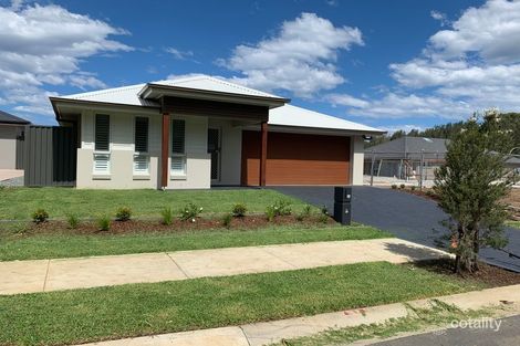 44 CLINTON WAY, HAMLYN TERRACE, NSW 2259