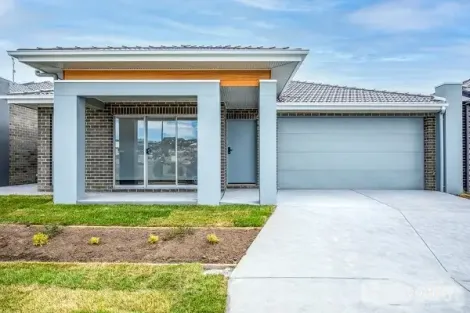 20 Leon St, Googong, NSW 2620