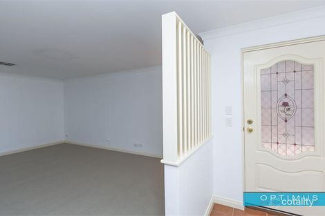 Property photo of 2/111 Ewen Street Doubleview WA 6018