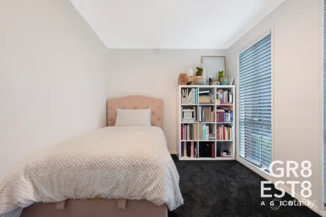 Property photo of 19 Frederick Rise Narre Warren South VIC 3805